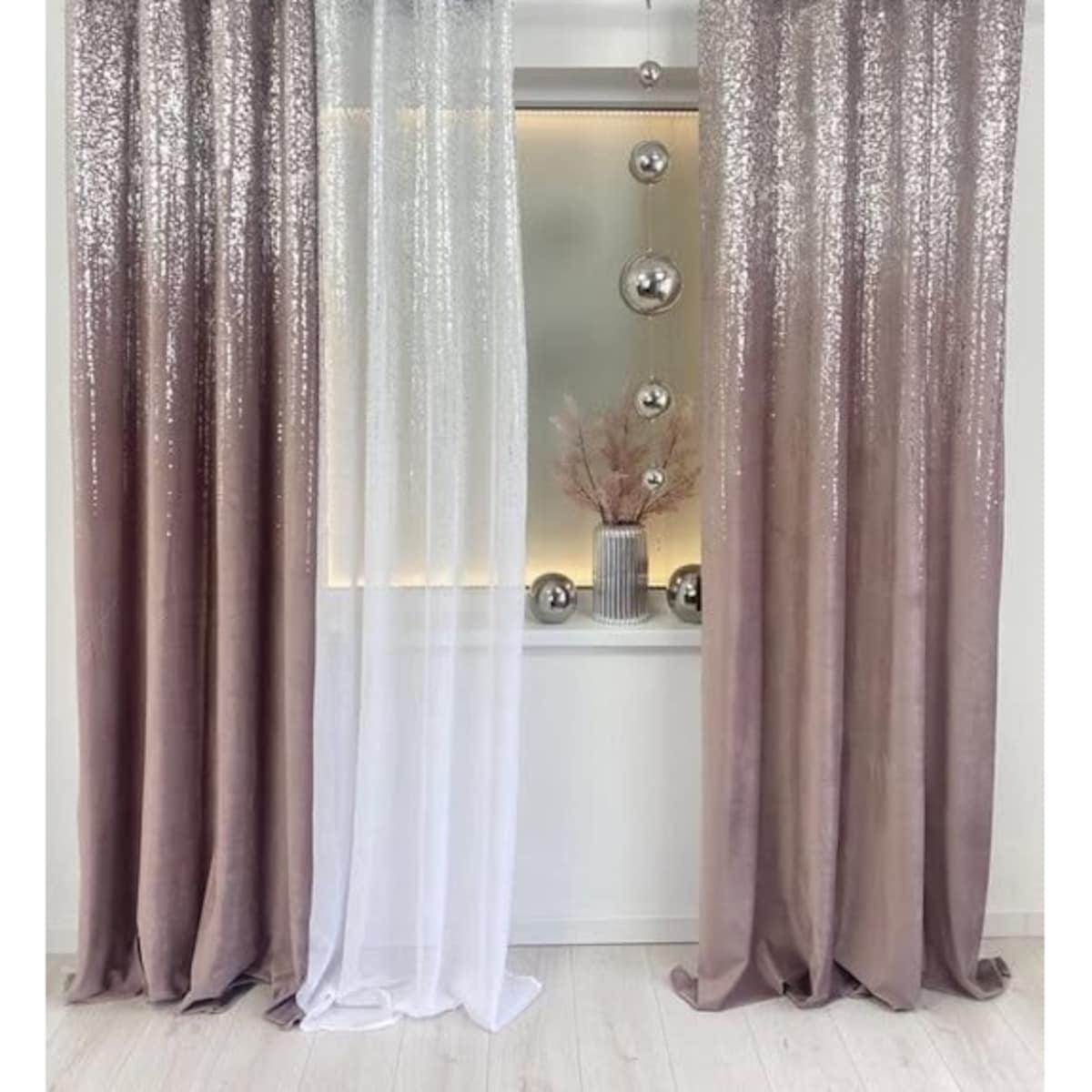 Zasłony welurowe "srebrny deszcz" 140x270 na taśmie marszczącej. Róż