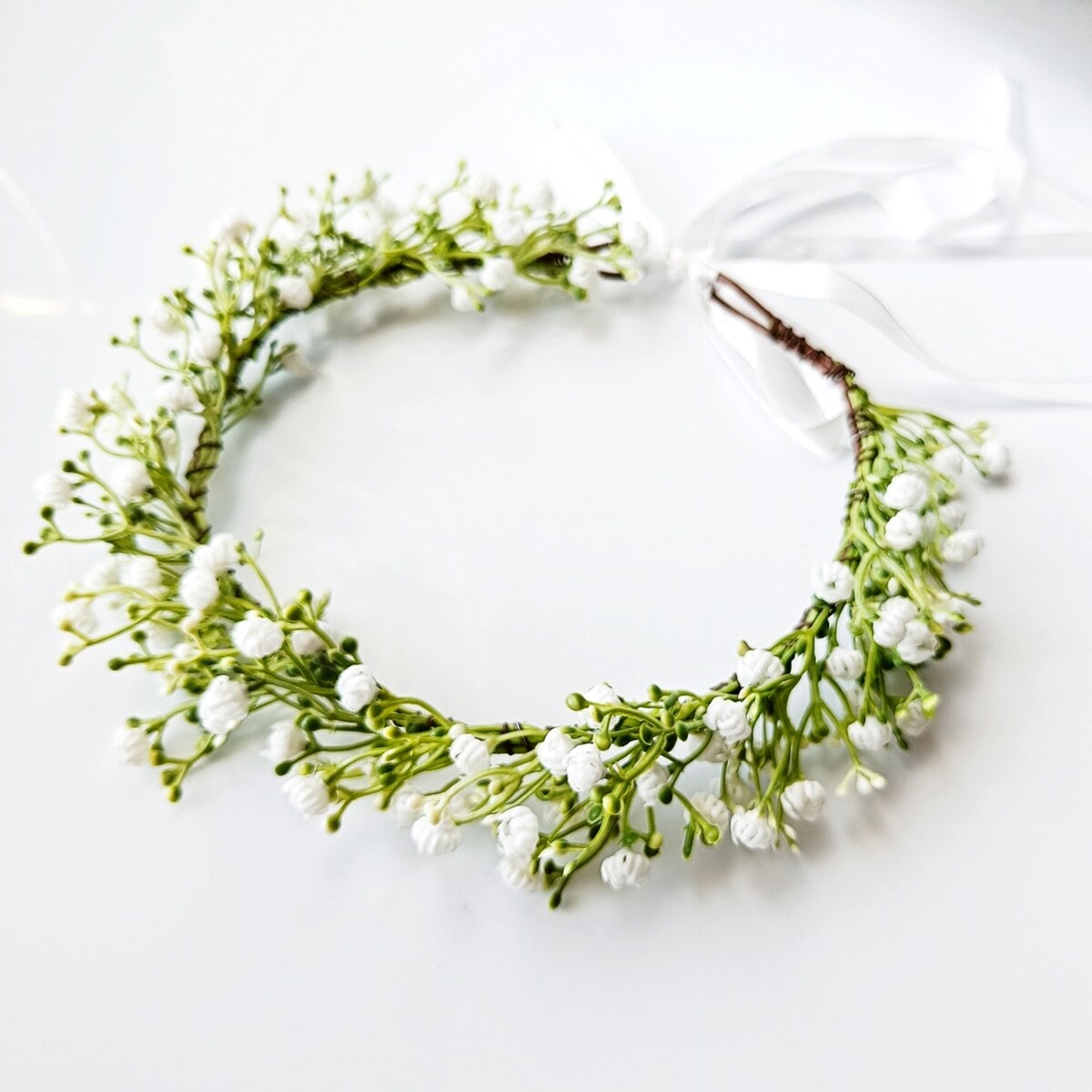 Wianek na KOMUNIĘ z gipsówki sztucznej ze wstążkami biały