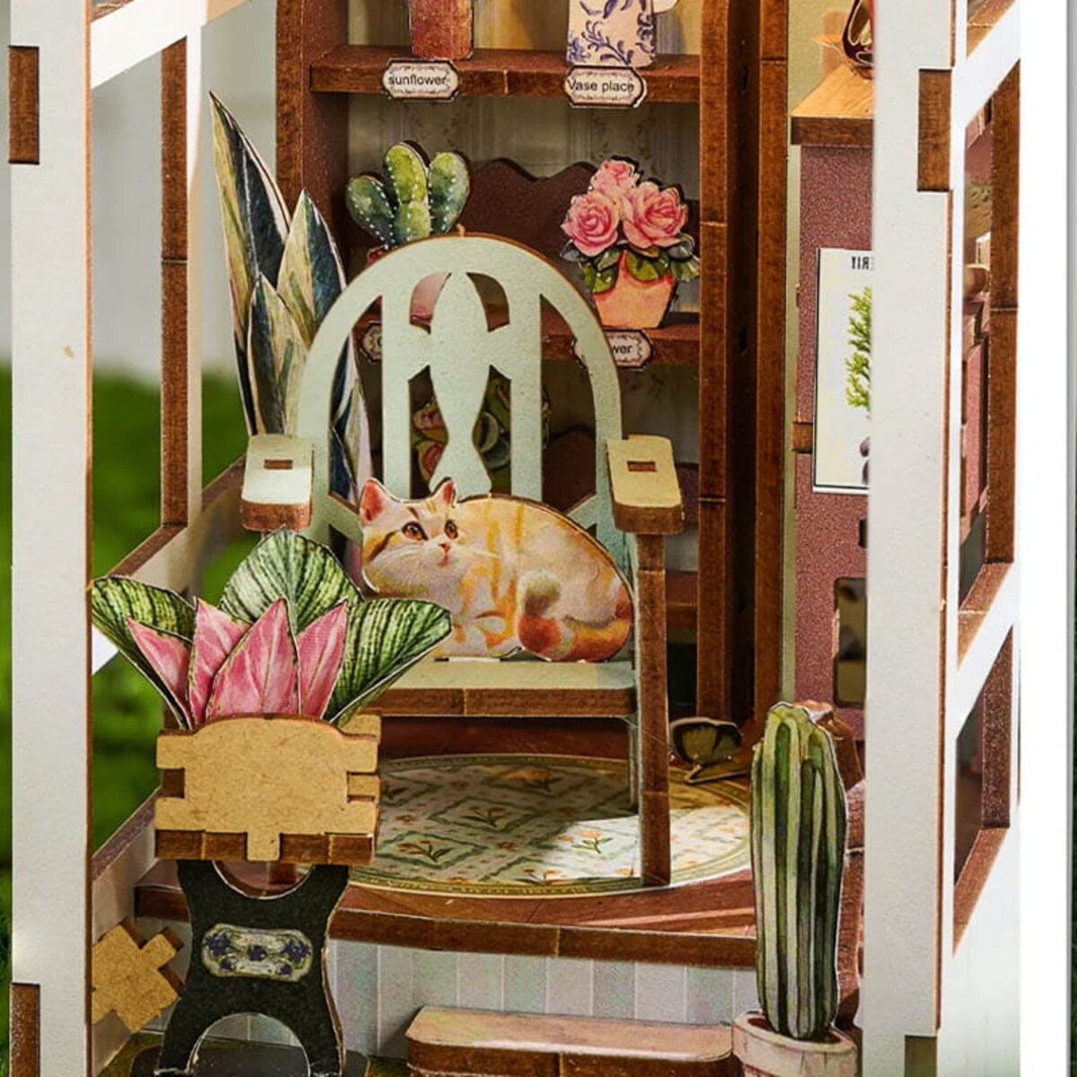 Miniaturowy domek Book Nook - Kwiatowe wytchnienie