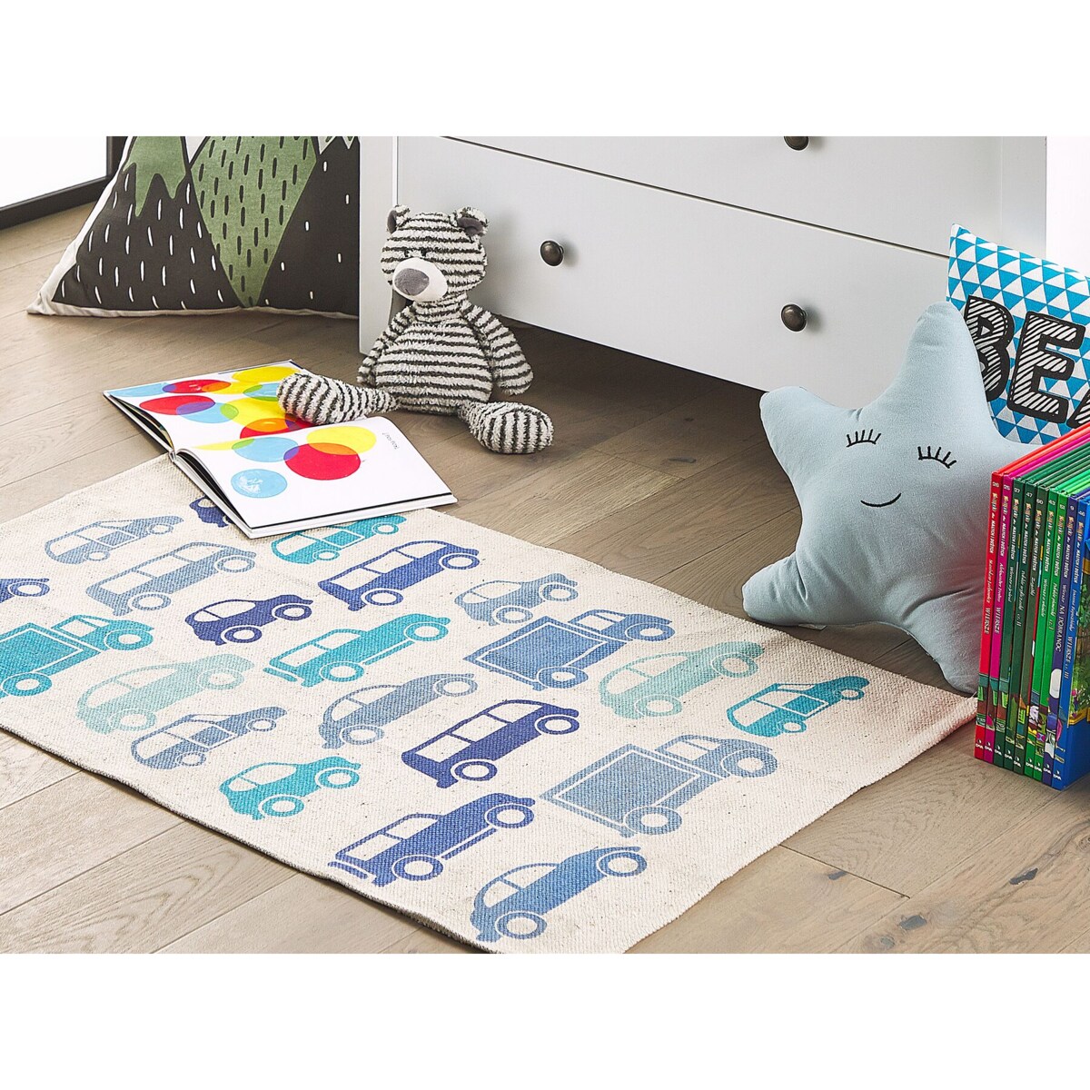 Dywan dziecięcy bawełniany w samochody 60 x 90 cm niebieski MADURAJ