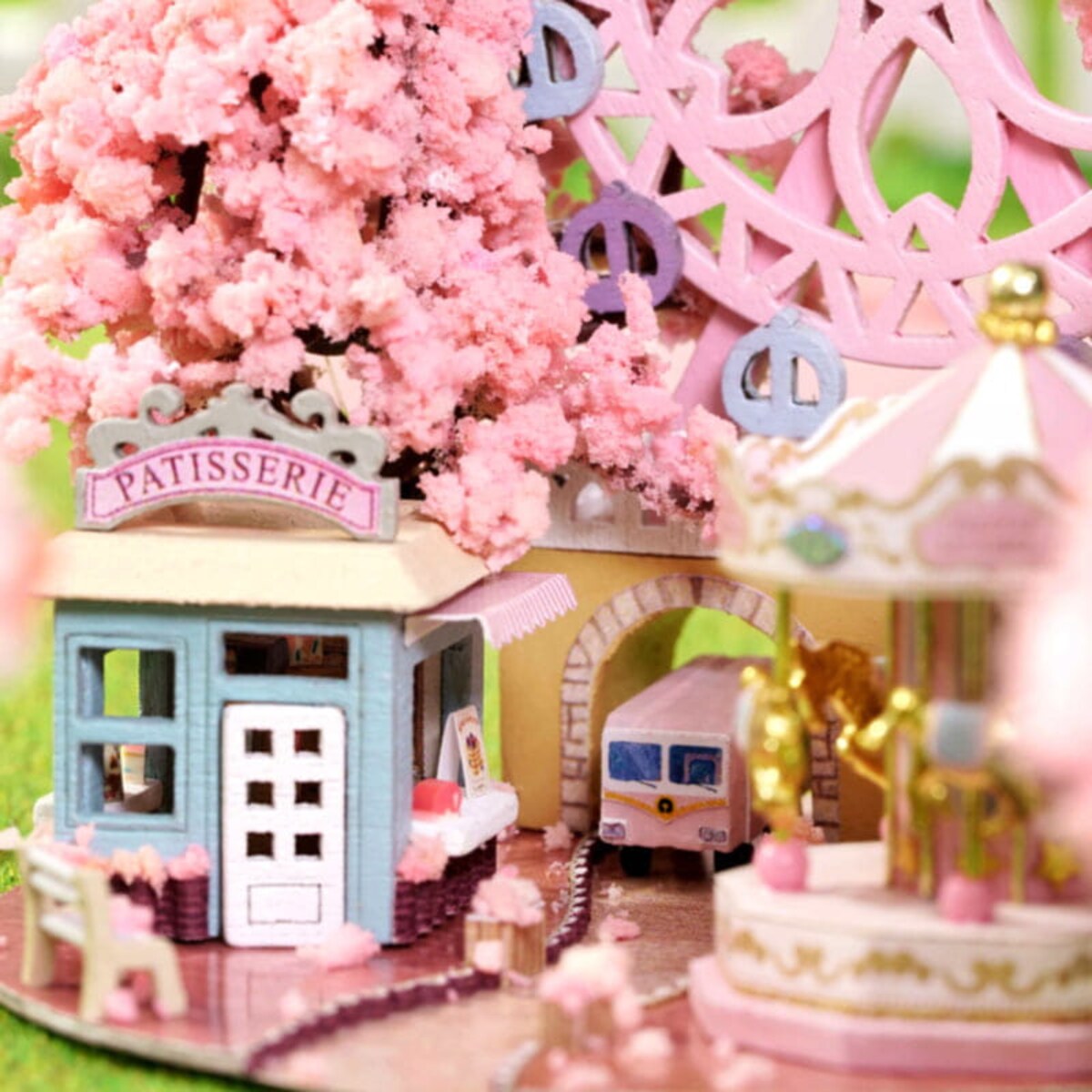 Miniaturowy domek - Bajkowa sakura