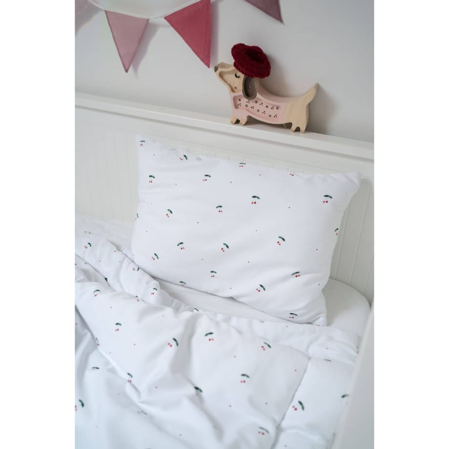 Pościel z wypełnieniem Czereśnie 100/135 + 40/60 cm