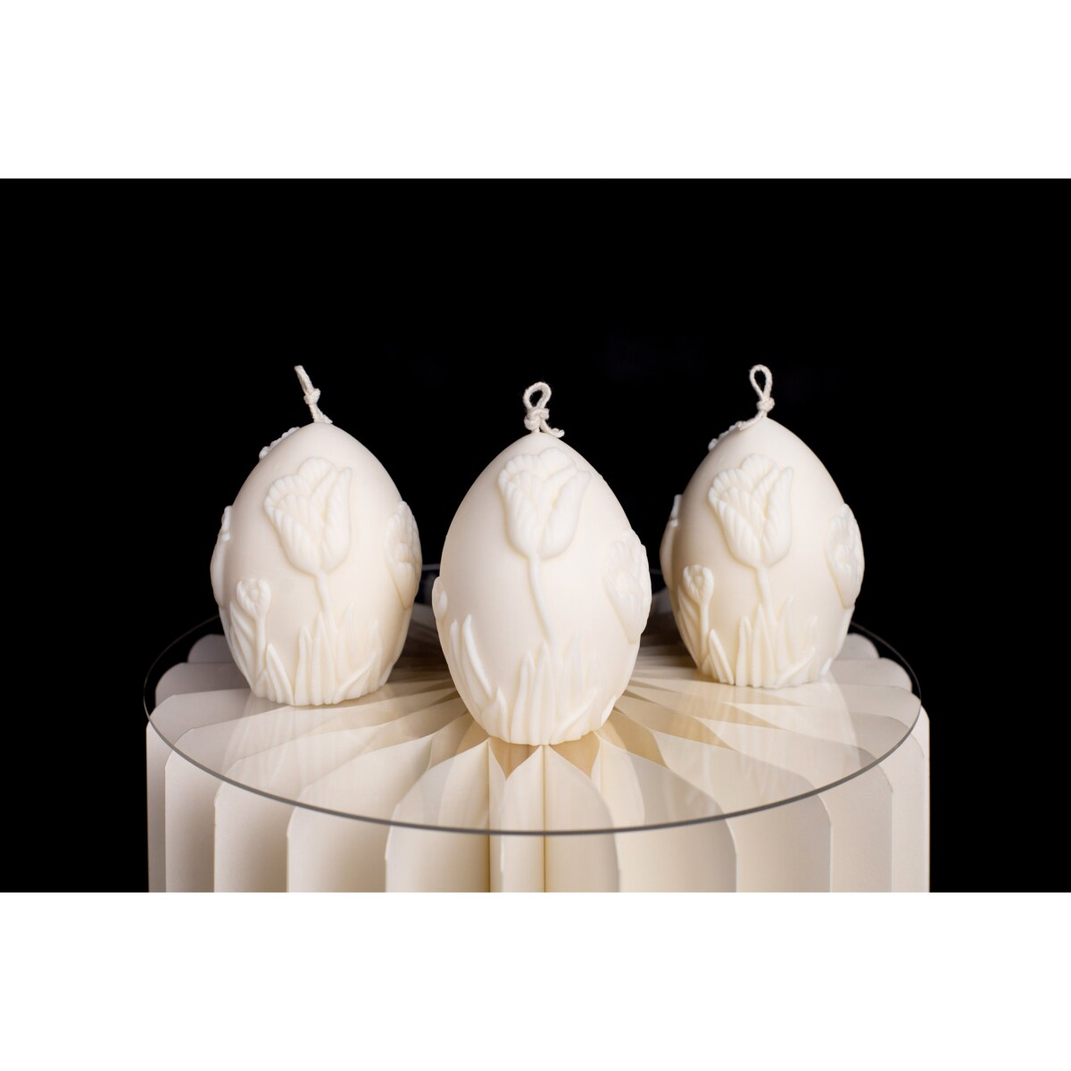 Świeca sojowa ozdobna Pisanka w tulipany