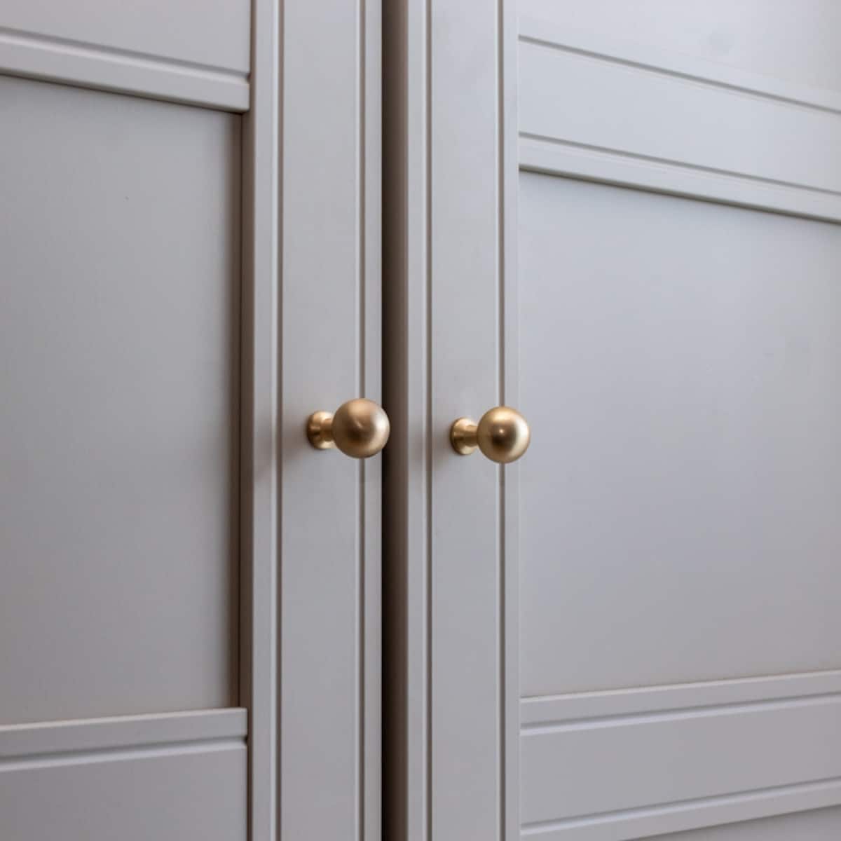 Gałka do mebli złota uchwyt meblowy okrągły klasyczny szczotkowany 23mm