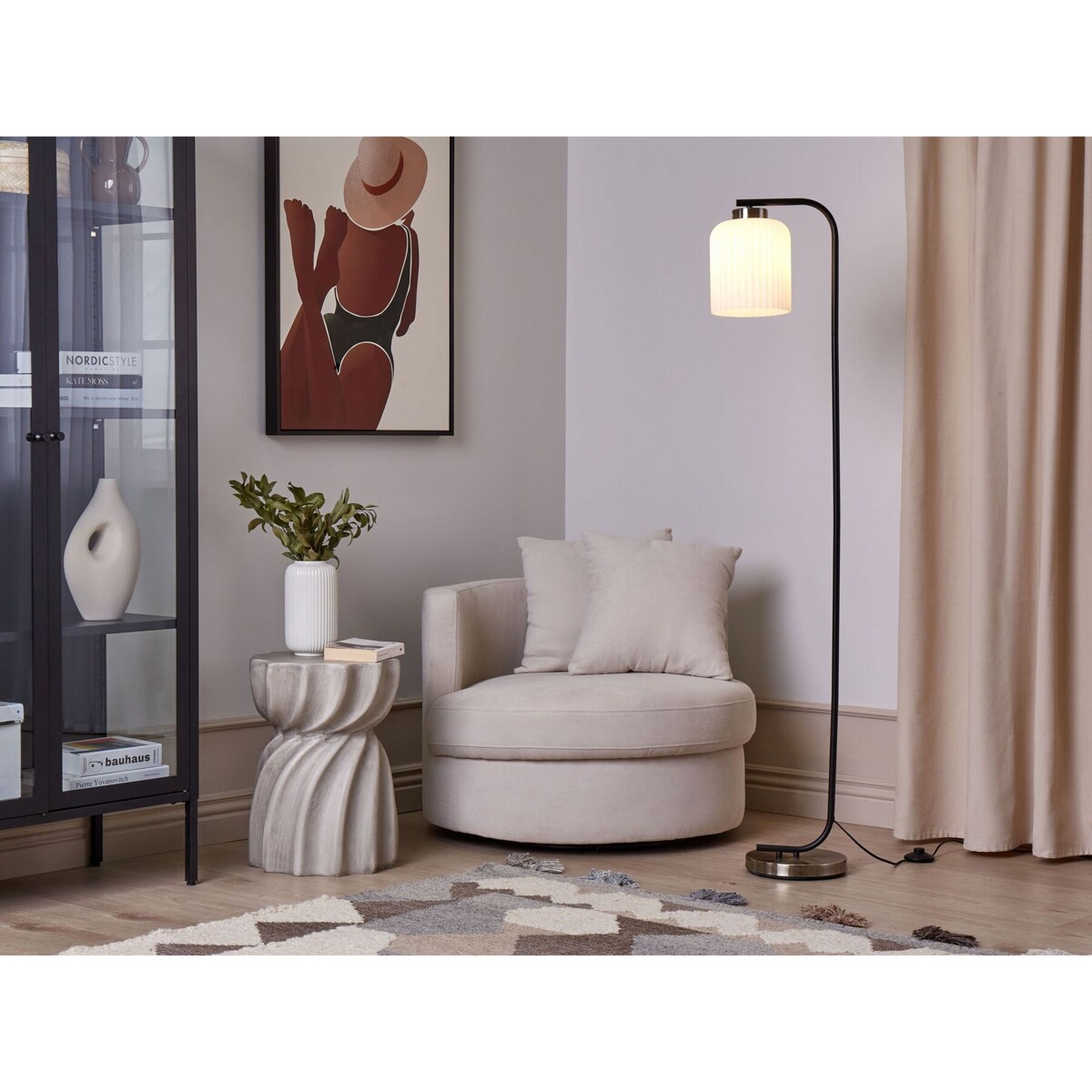 Lampa podłogowa metalowa mosiężna CAUDELO