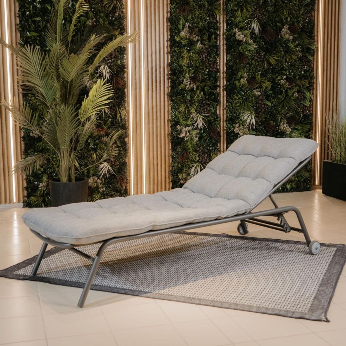Leżak ogrodowy Vibe szary, z regulacją oparcia