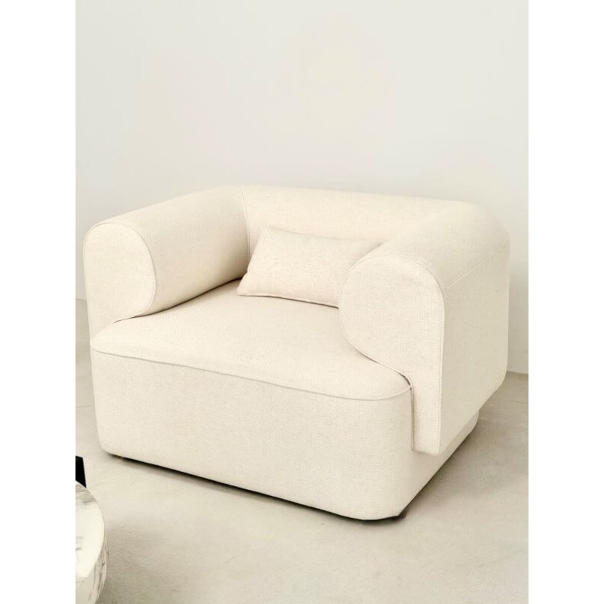 FOTEL BELAGIO KREMOWY NOWOCZESNY DESIGN I WYJĄTKOWY KOMFORT