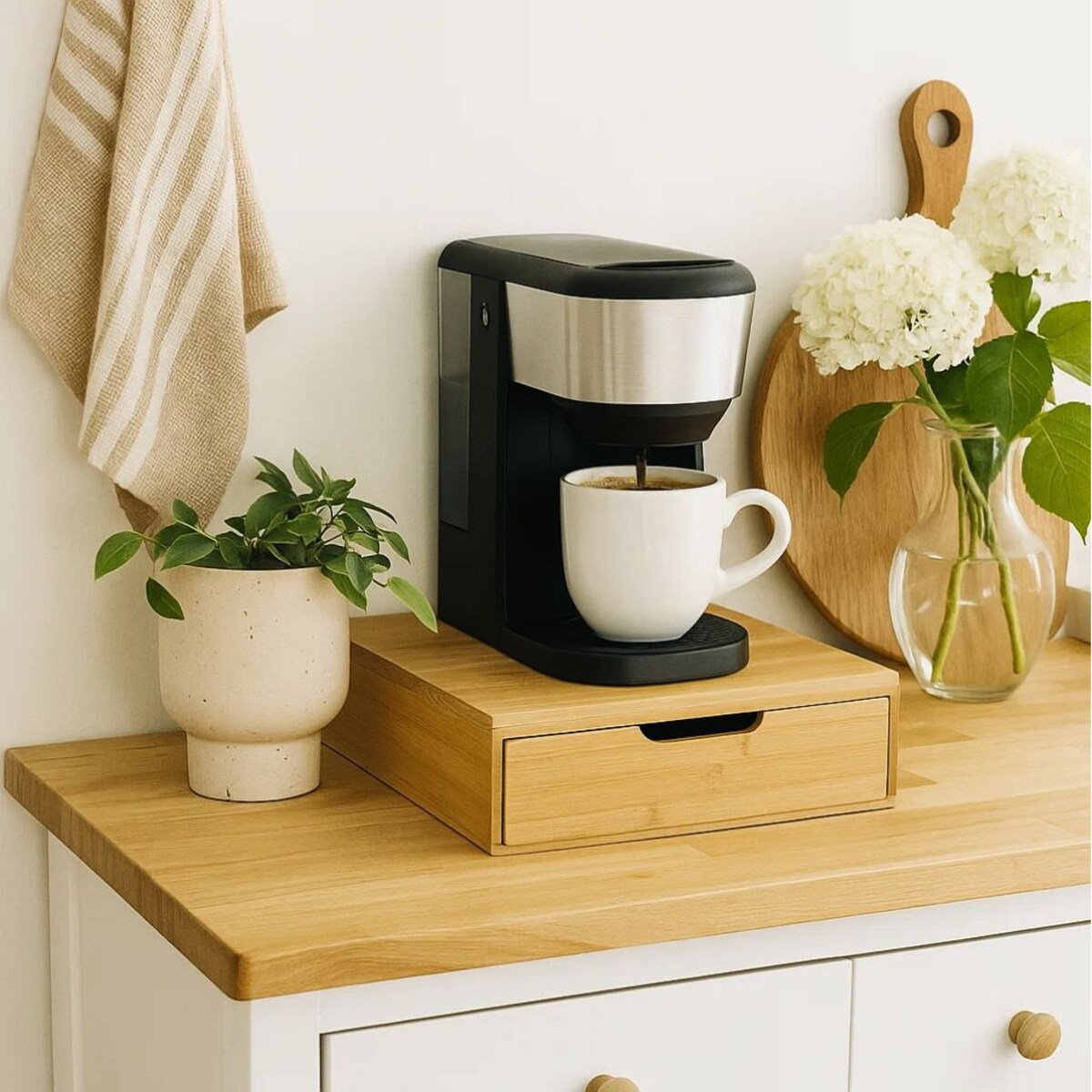 Bambusowy pojemnik na kapsułki do kawy, 8 przegródek, 30 x 30 cm