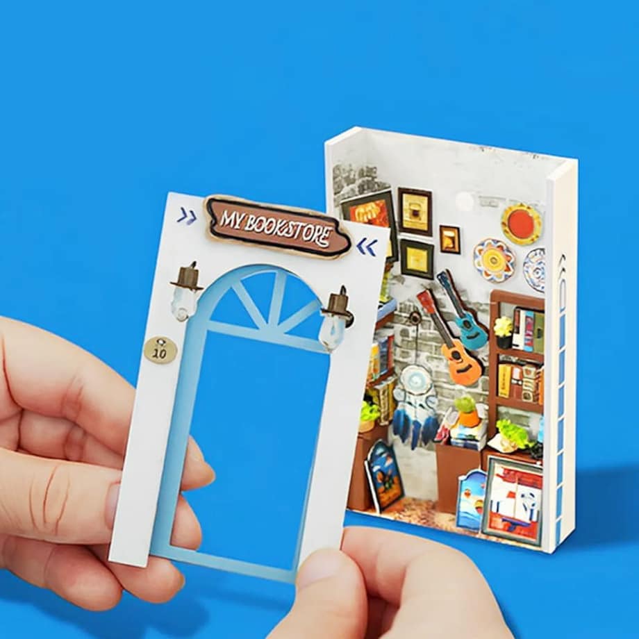 Miniaturowy domek Book Nook - Morska Bryza