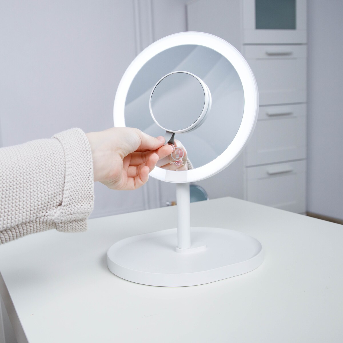 INNOGIO GIOPERFECT DIAMOND GLOW LUSTERKO KOSMETYCZNE Z PODŚWIETLENIEM LED