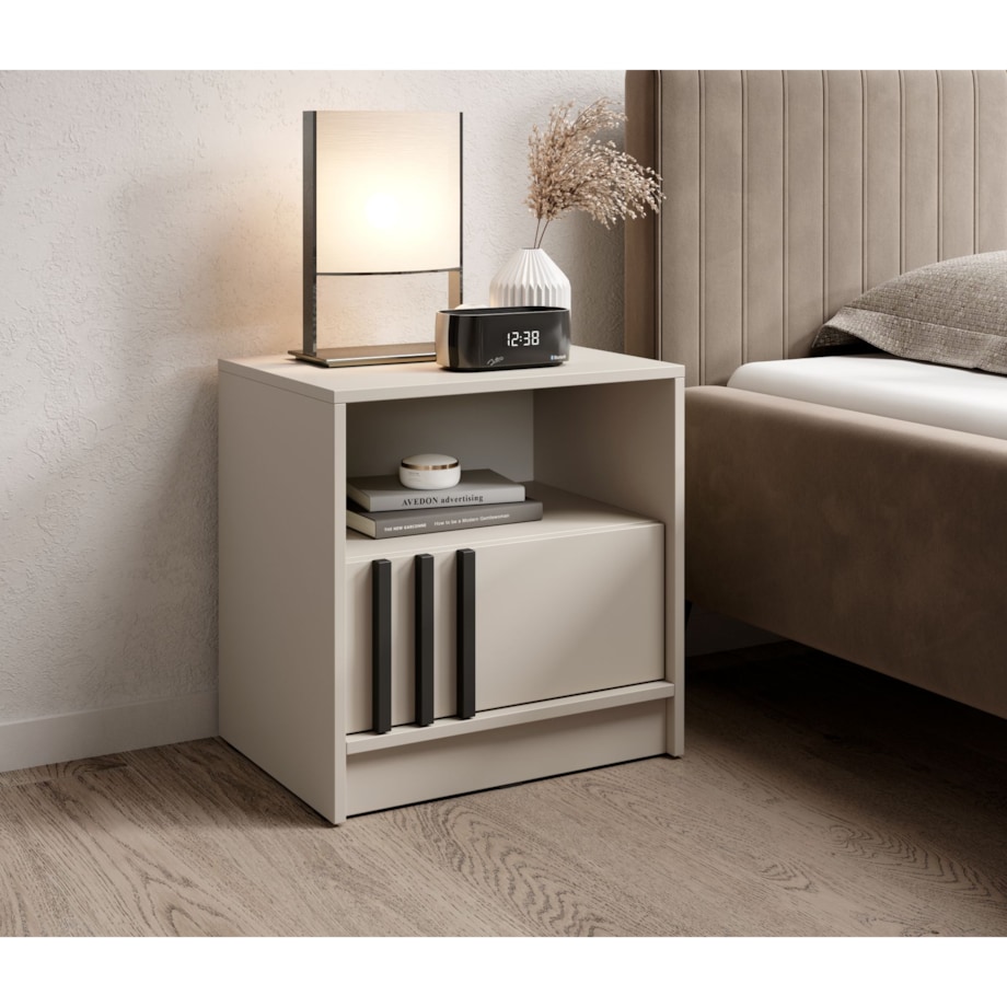 Szafka nocna KELLY z szufladą i półką oraz uchwytem z lameli, Kaszmirowa