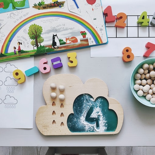 Drewniana chmurka do nauki liczenia Montessori