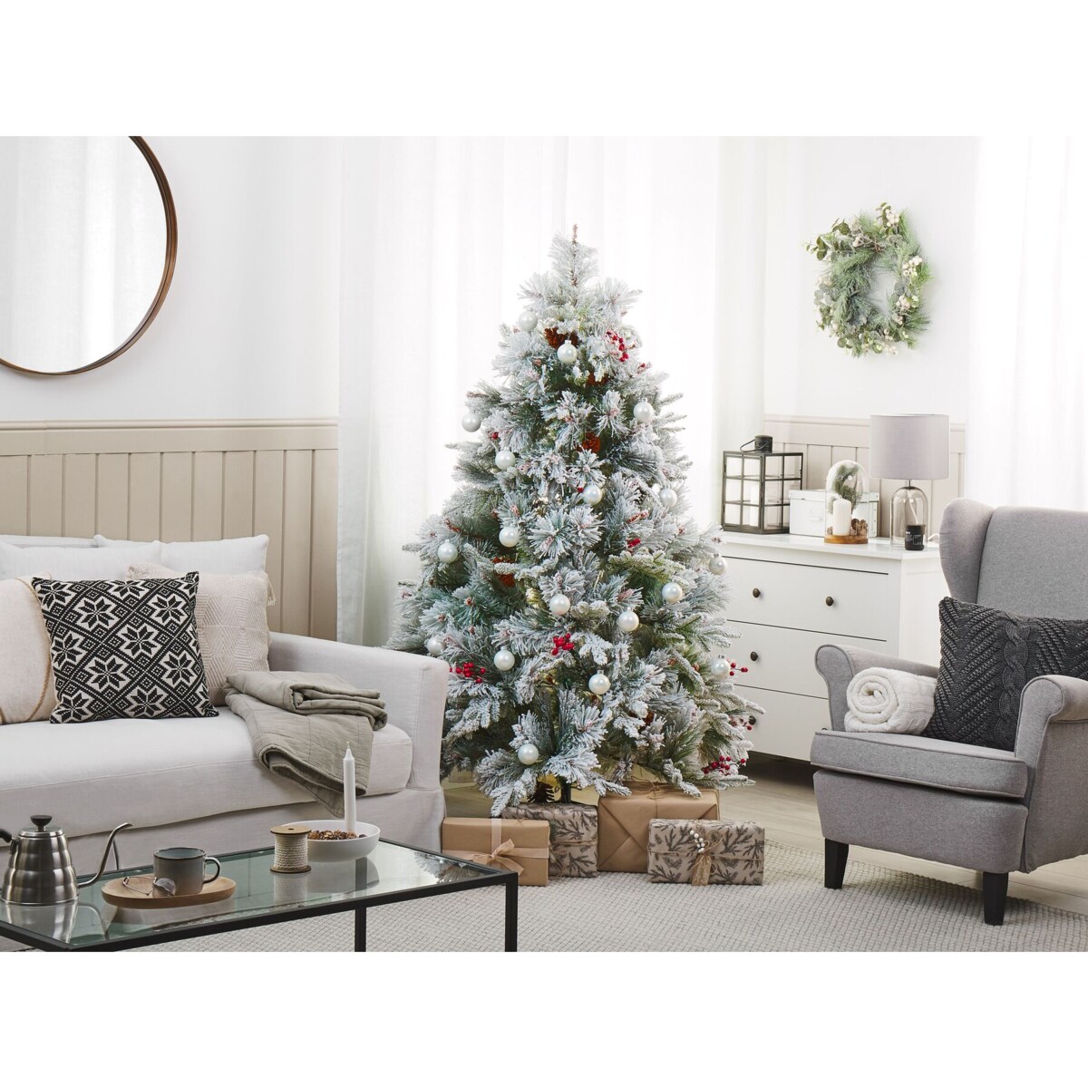 Ośnieżona sztuczna choinka 180 cm biała MASALA