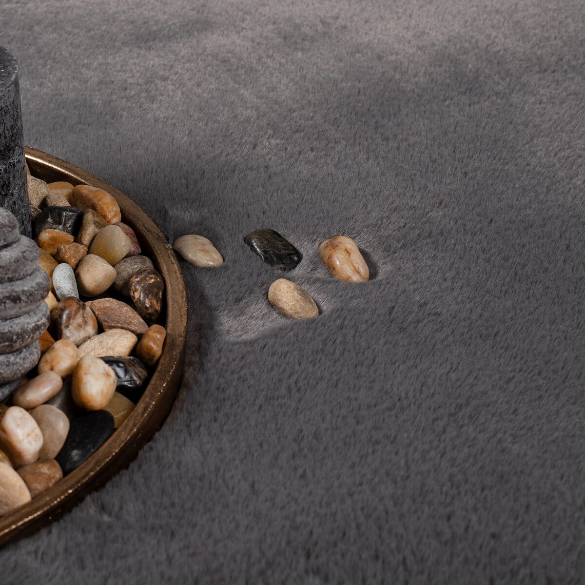 Dywan Rabbit Antracyt Futro Królika Topila 4000 futrzany 160x230