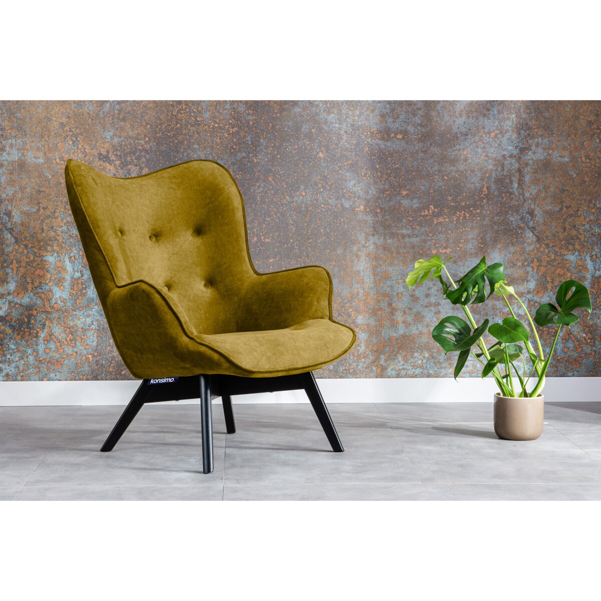 KONSIMO GLORI Fotel relaksacyjny welurowy z pikowaniem w jasnym odcieniu żółci