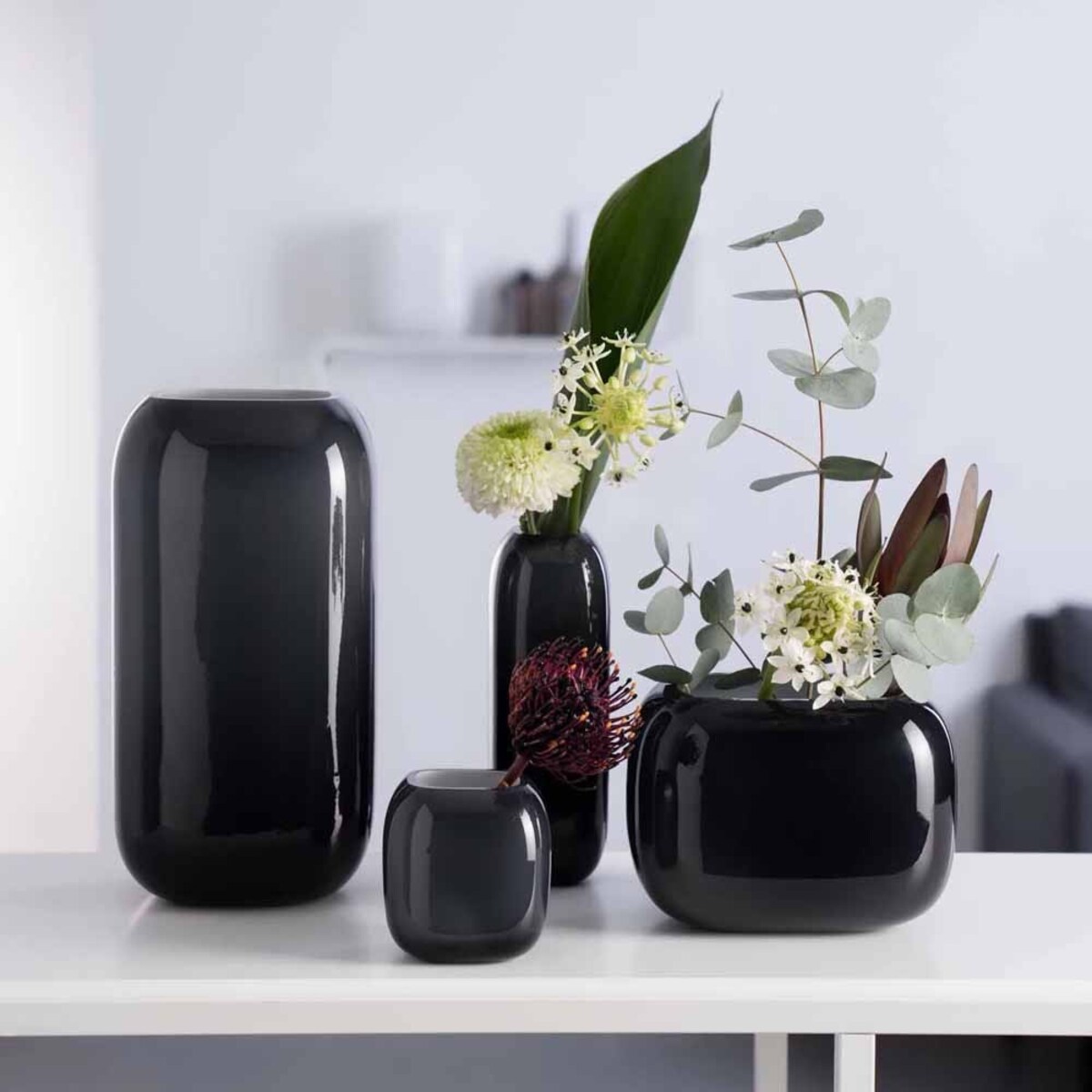 Wazon h 21cm czarny Milano - Leonardo