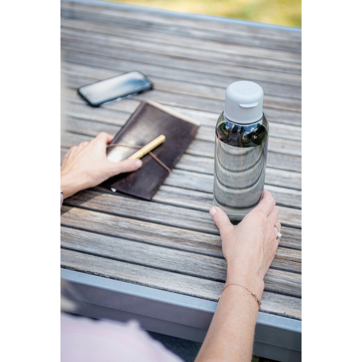 Butelka na wodę, szara 0,75 L LEO BergHOFF