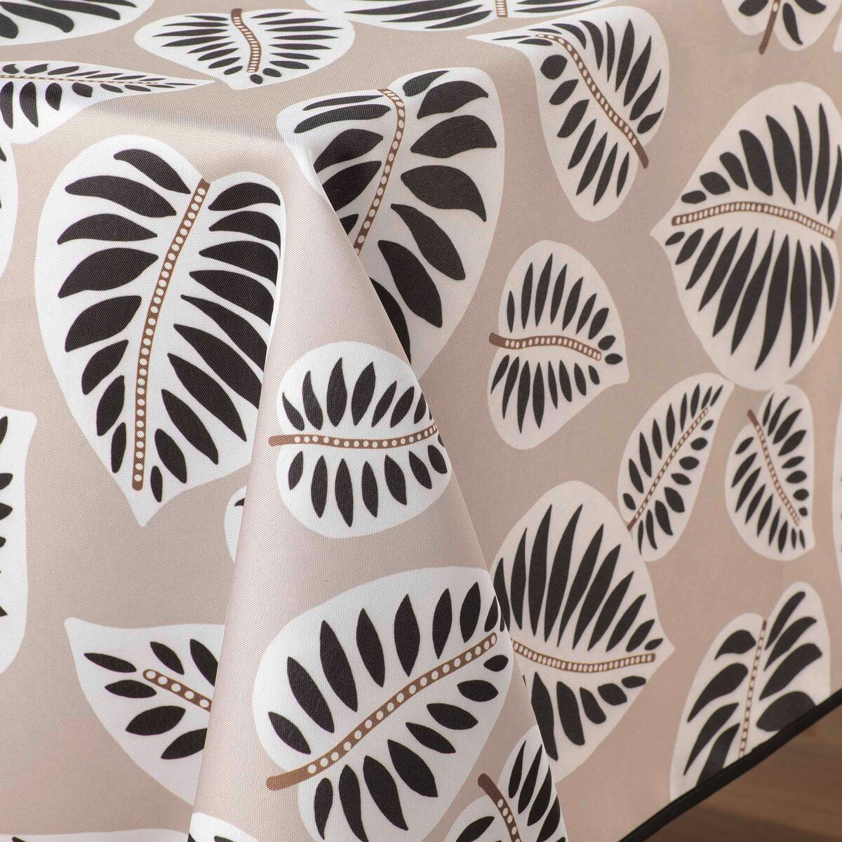 Obrus poliestrowy z nadrukiem ALMA, 150 x 240 cm