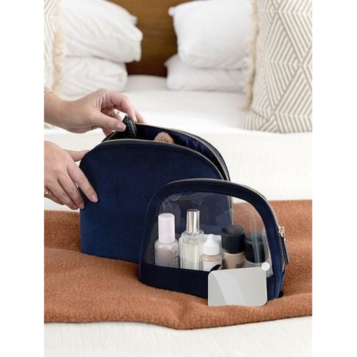 Kosmetyczki Stackers Nested Velvet granatowe 2 szt.