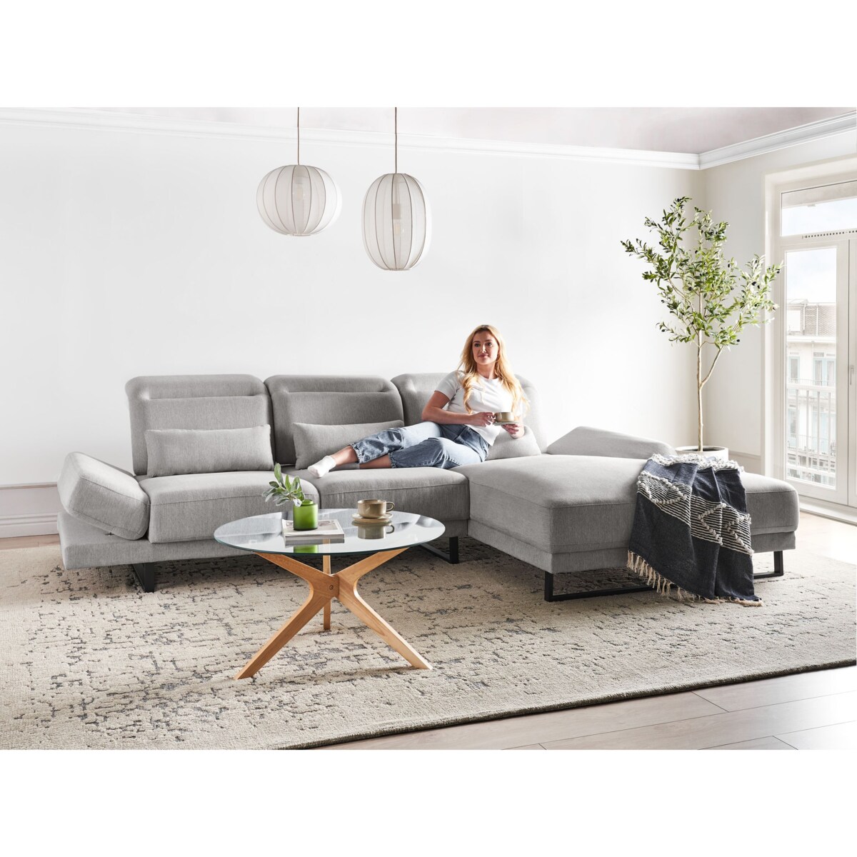 Narożnik IKAST Jasnoszary dla 4 osób Lewostronny