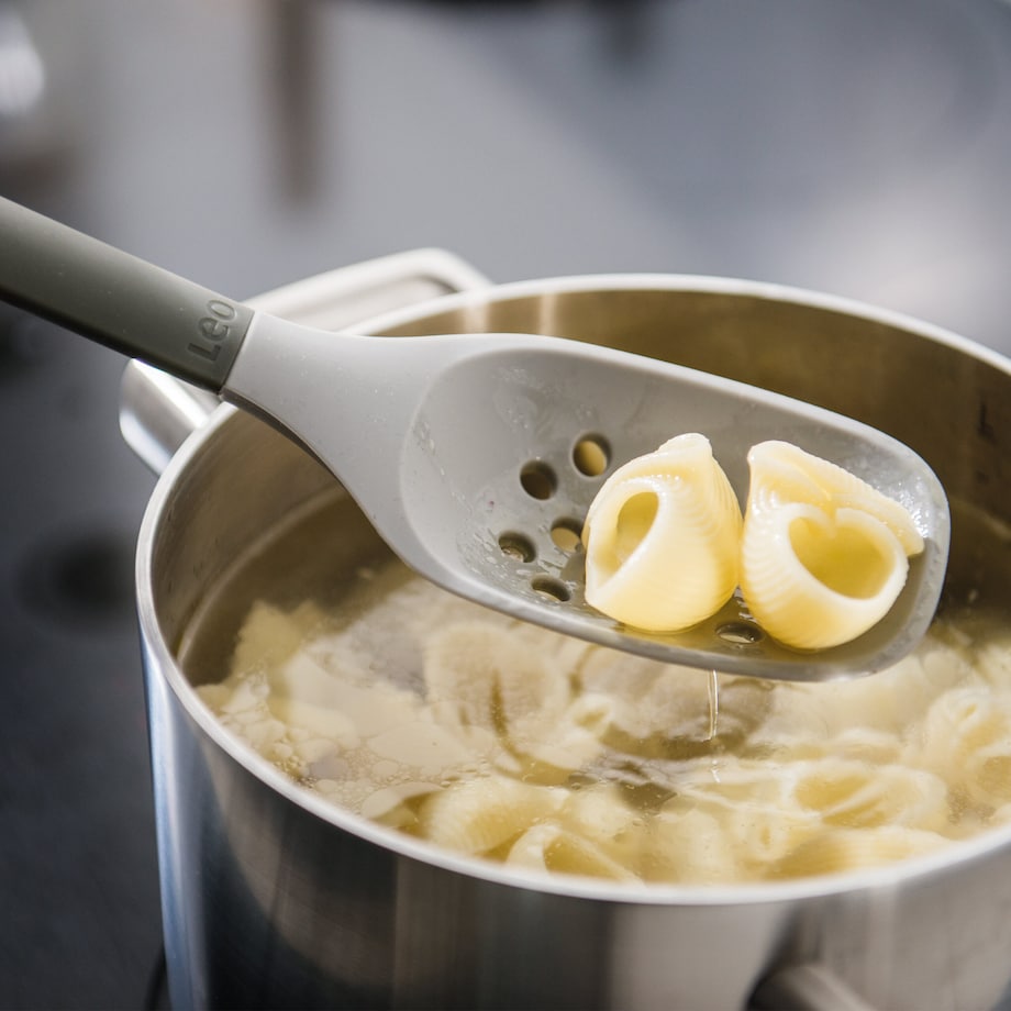 Łyżka cedzakowa LEO BergHOFF