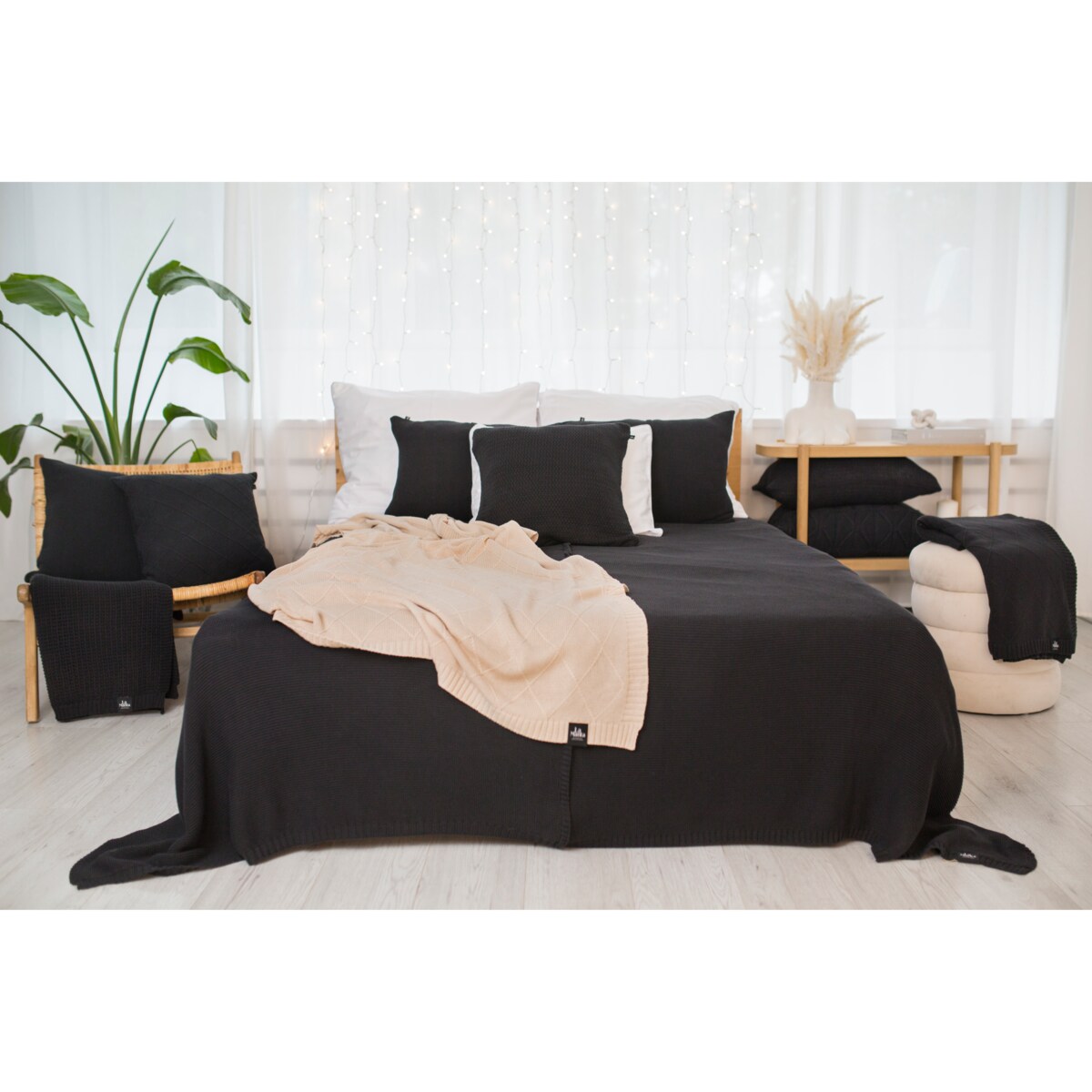 Poszewka rustykalna kwadratowa grafitowa, 50 x 50 cm, La Manta