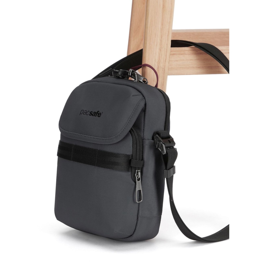 Torba męska na ramię antykradzieżowa / listonoszka Pacsafe Metrosafe X - ciemnoszara
