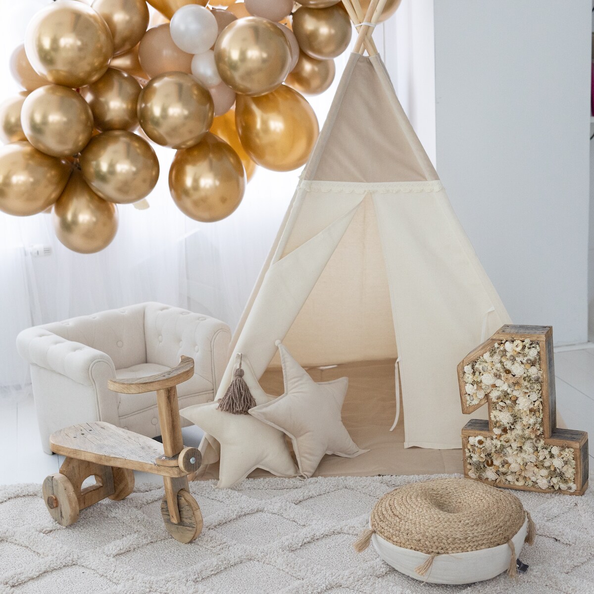 Namiot tipi Beige Velvet, beżowe tipi z matą i poduszkami