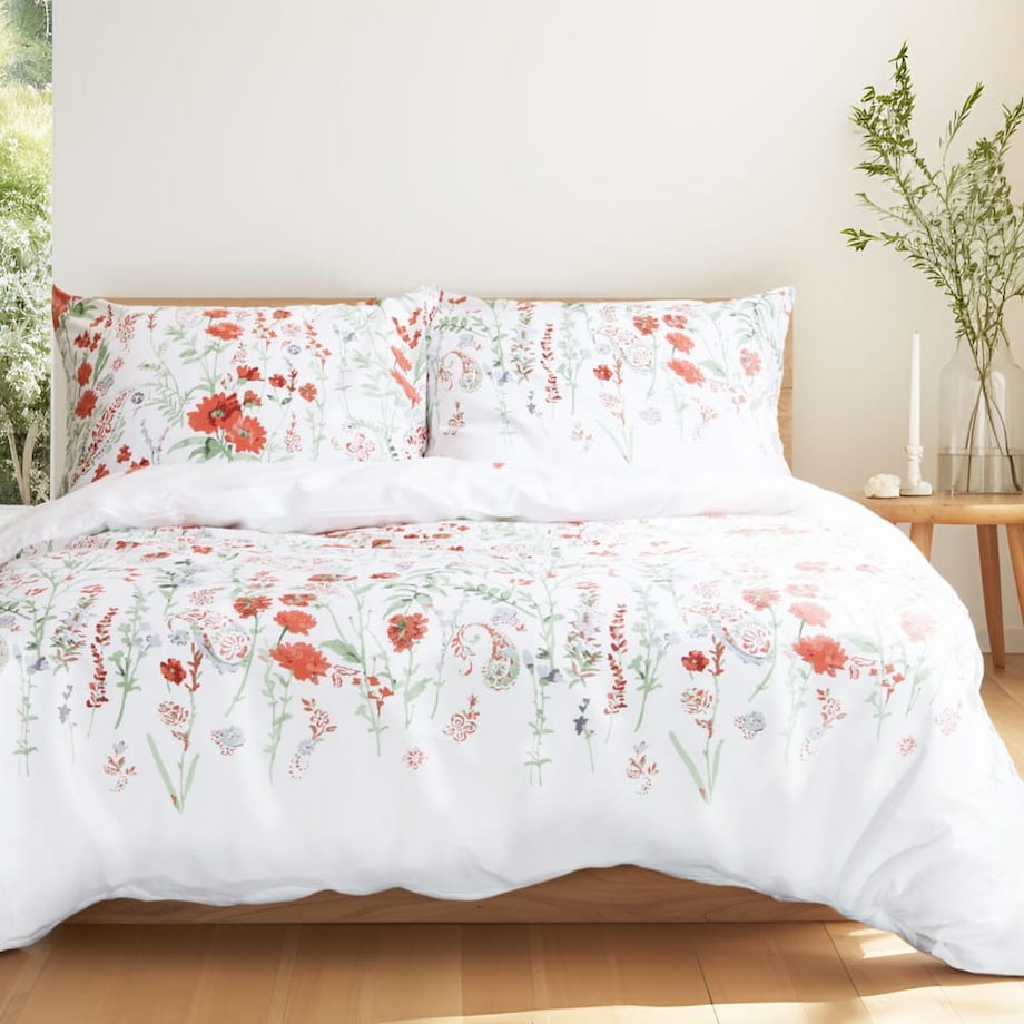 Pościel bawełniana 200x220 Cottonlove Exclusive Elyese biała w kolorowe wiosenne kwiaty