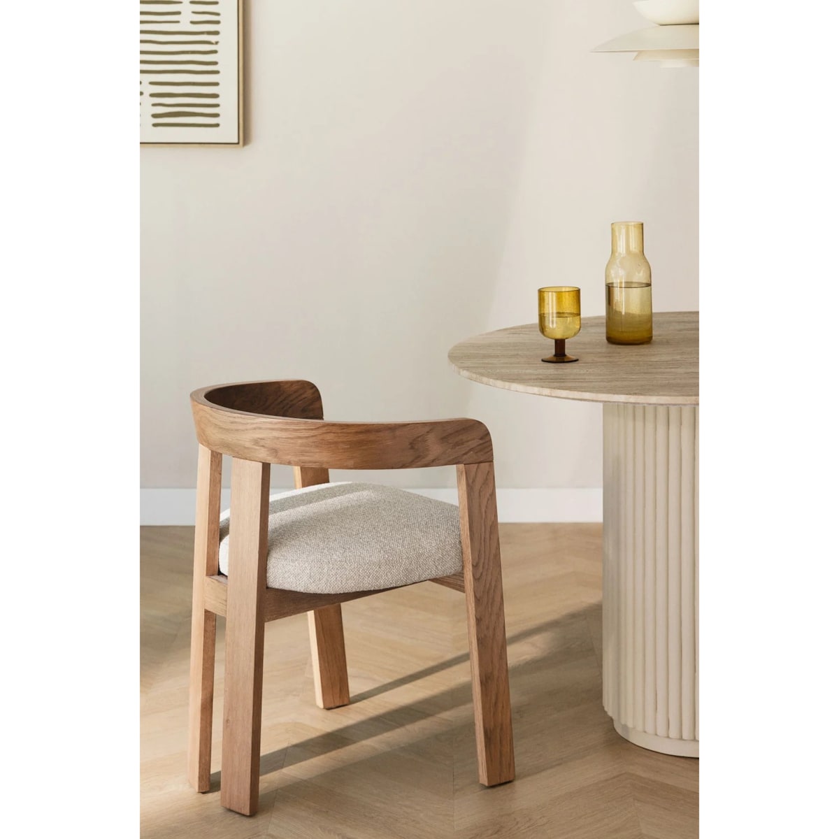 Krzesło z podłokietnikami, jasne drewno, kremowe bouclé, Yvonne