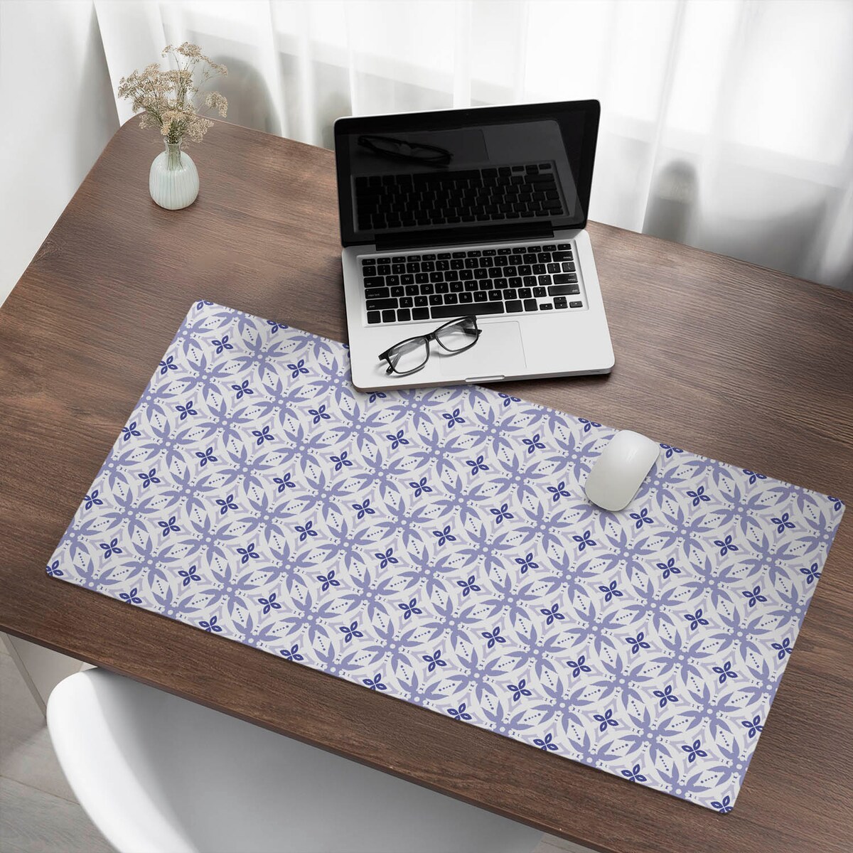 Fioletowa mata na biurko Kwiatowy wzór retro, 100x50 cm