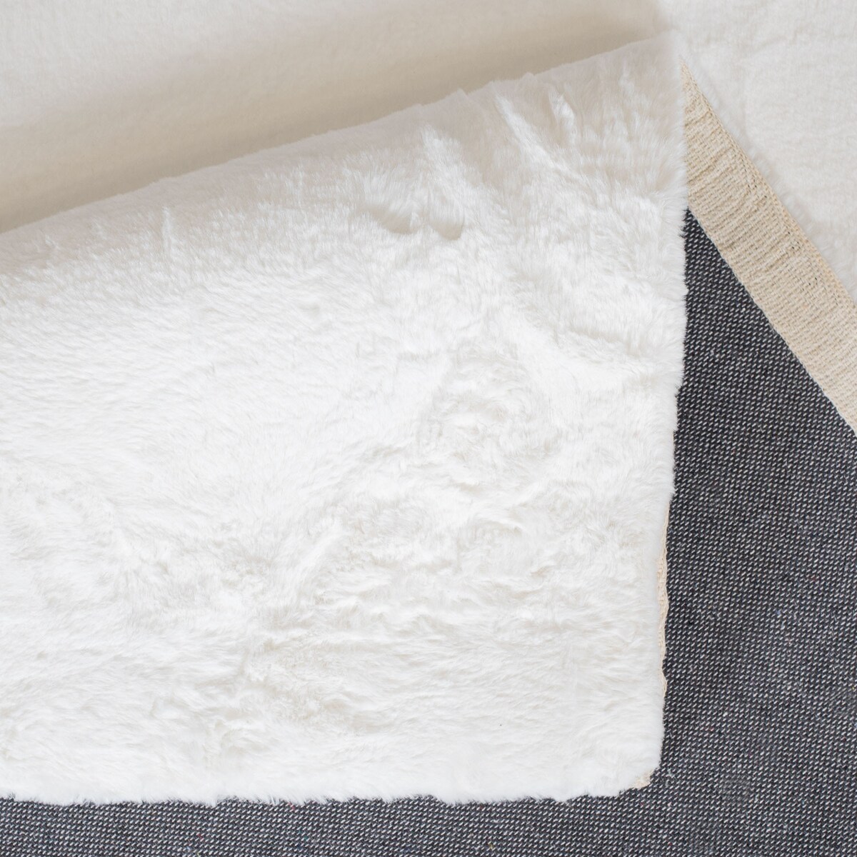 Dywan Rabbit Biały Futro Królika Topila 4000 futrzany 160x230