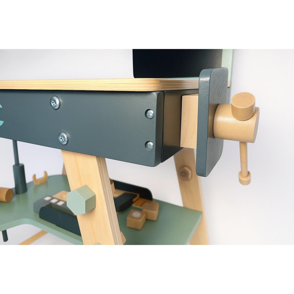 Drewniany warsztat dla dzieci z narzędziami – zestaw majsterkowicza Montessori 3+ z imadłem i akcesoriami