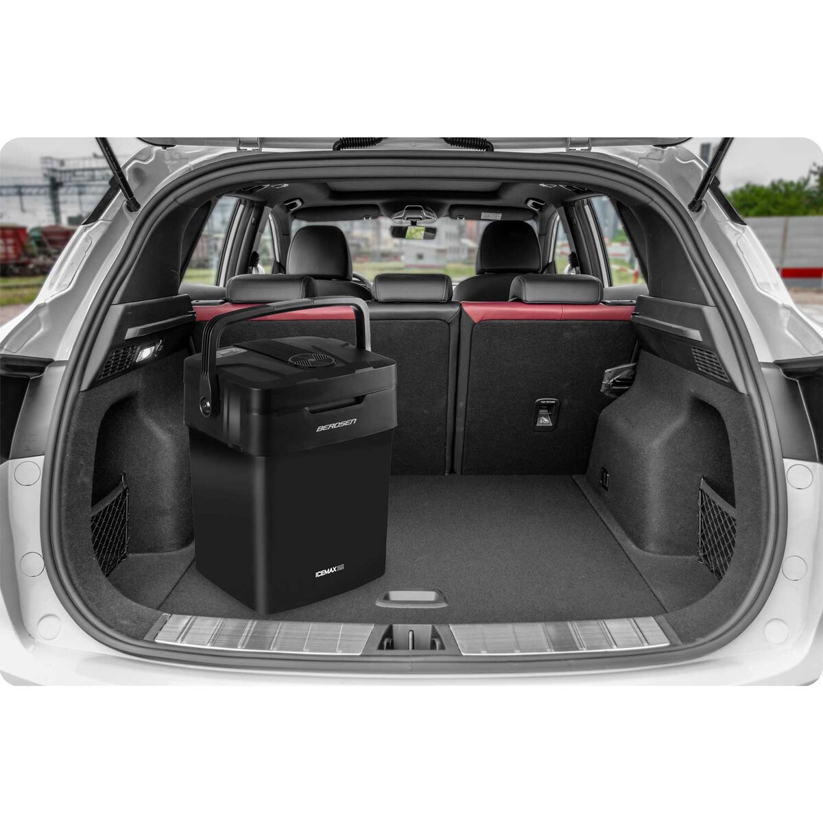 Lodówka turystyczna samochodowa Berdsen Icemax 29L czarna 12V/230V USB funkcja grzania