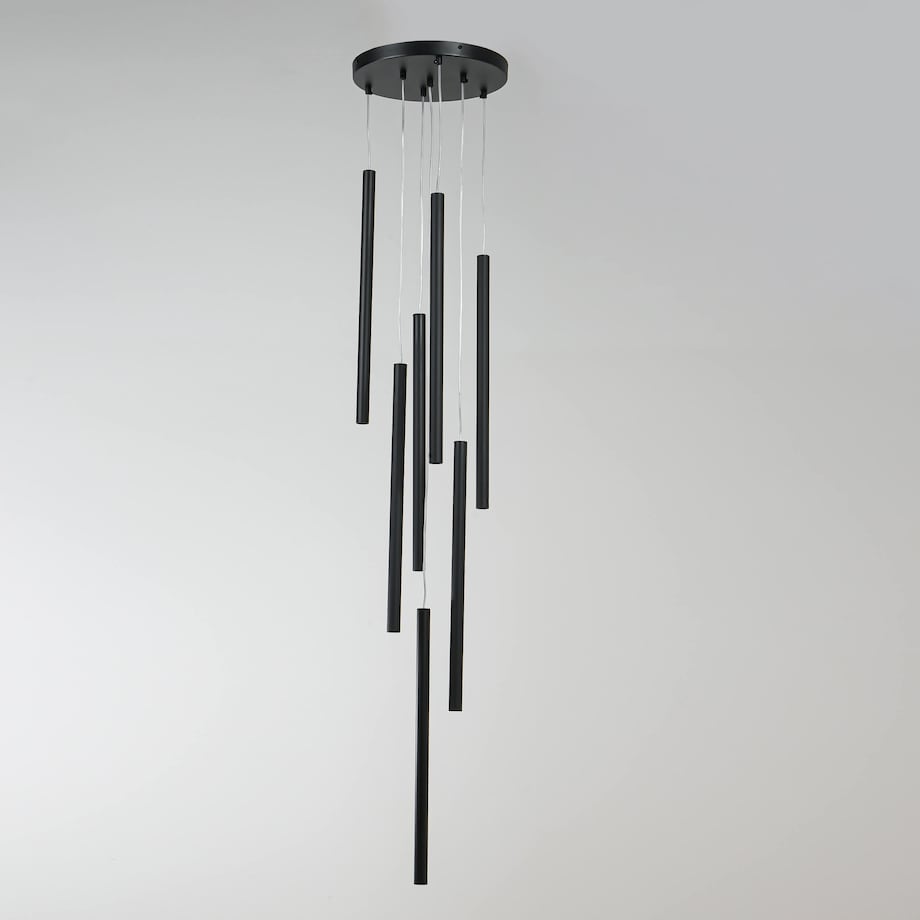 Czarna lampa wisząca Lungo metalowe tuby nad stół do salonu