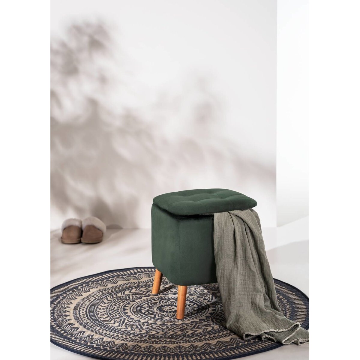 Pufa do salonu EMMA, welurowa, z miejscem do przechowywania, 42, 5 cm, WENKO