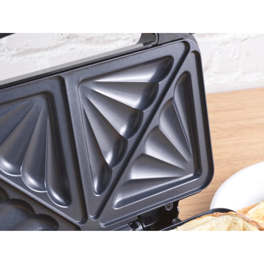 Opiekacz do kanapek trójkąty PETRA z regulacją temperatury 900 W