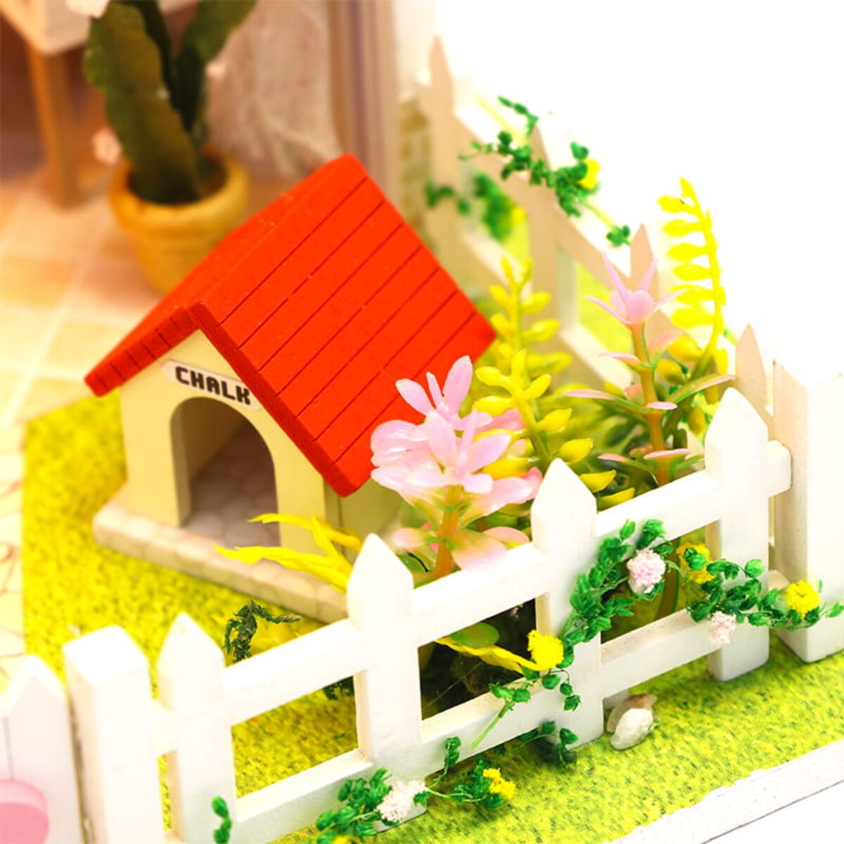 Miniaturowy domek - Między nami dziewczynami