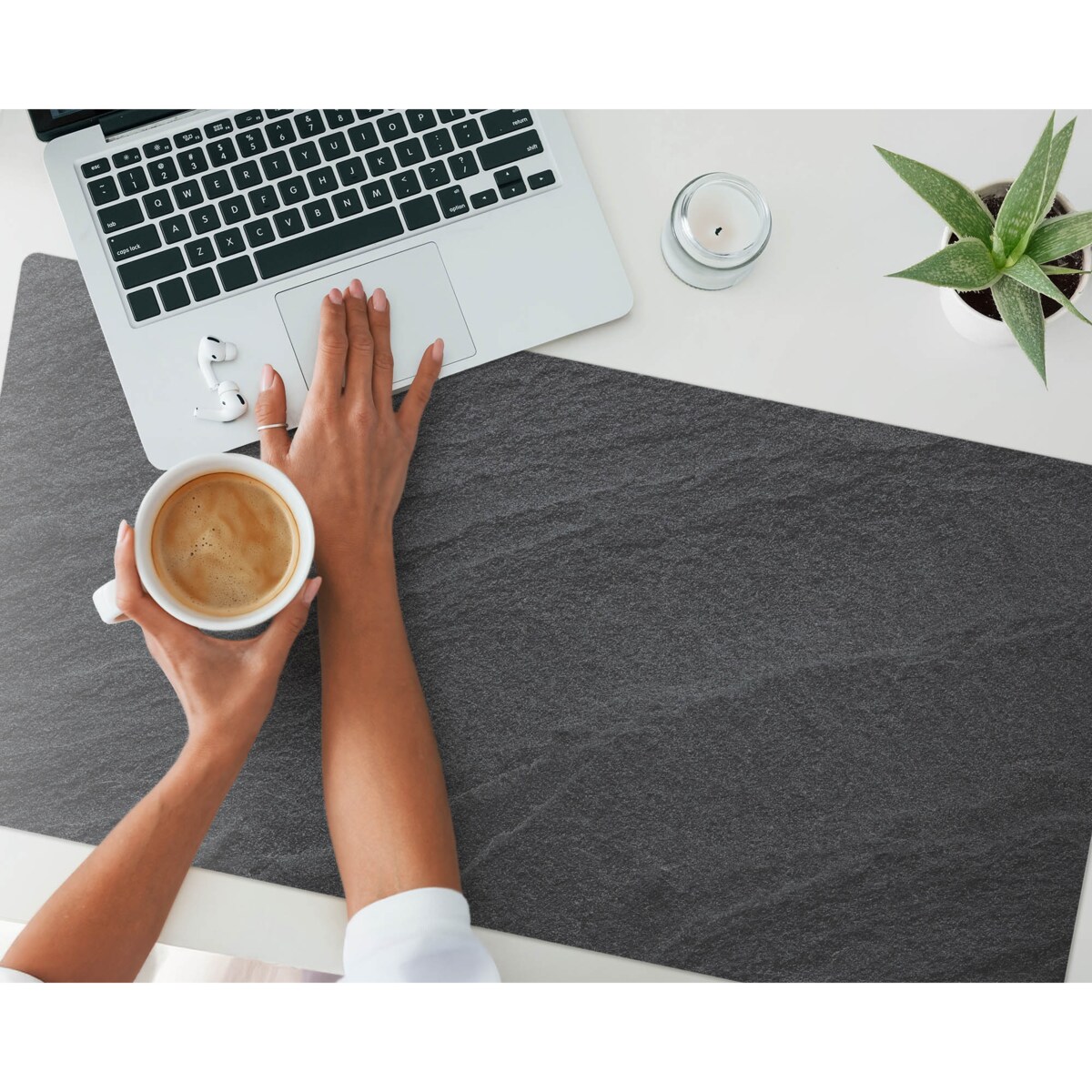 Szara mata na biurko Kamienista tekstura, 100x50 cm