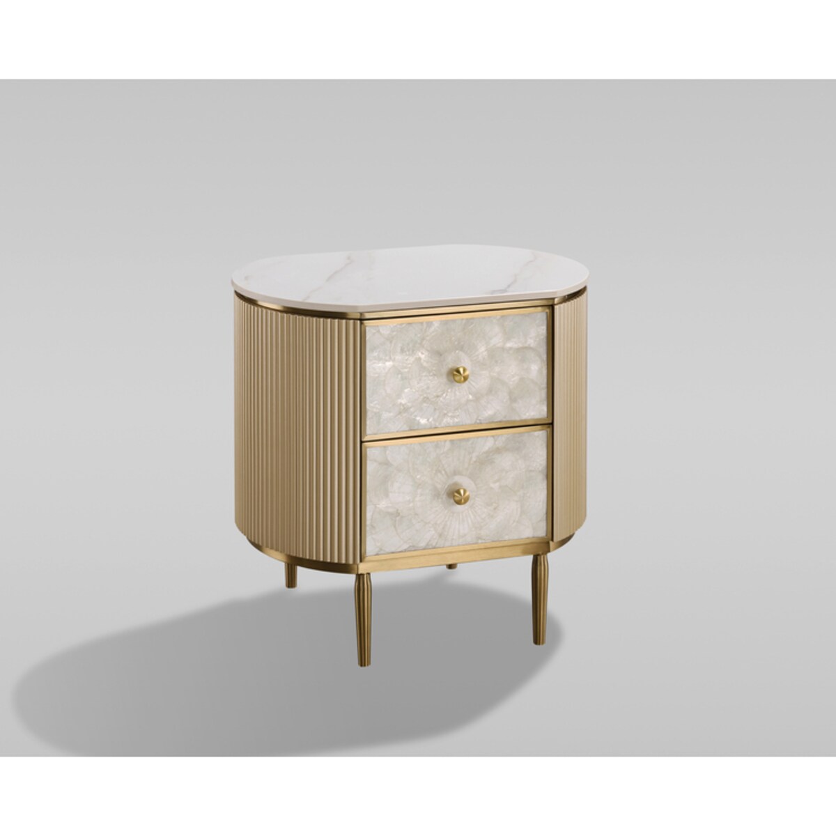 Złota szafka nocna glamour Champion z muszlami i spiekiem 55x40x55