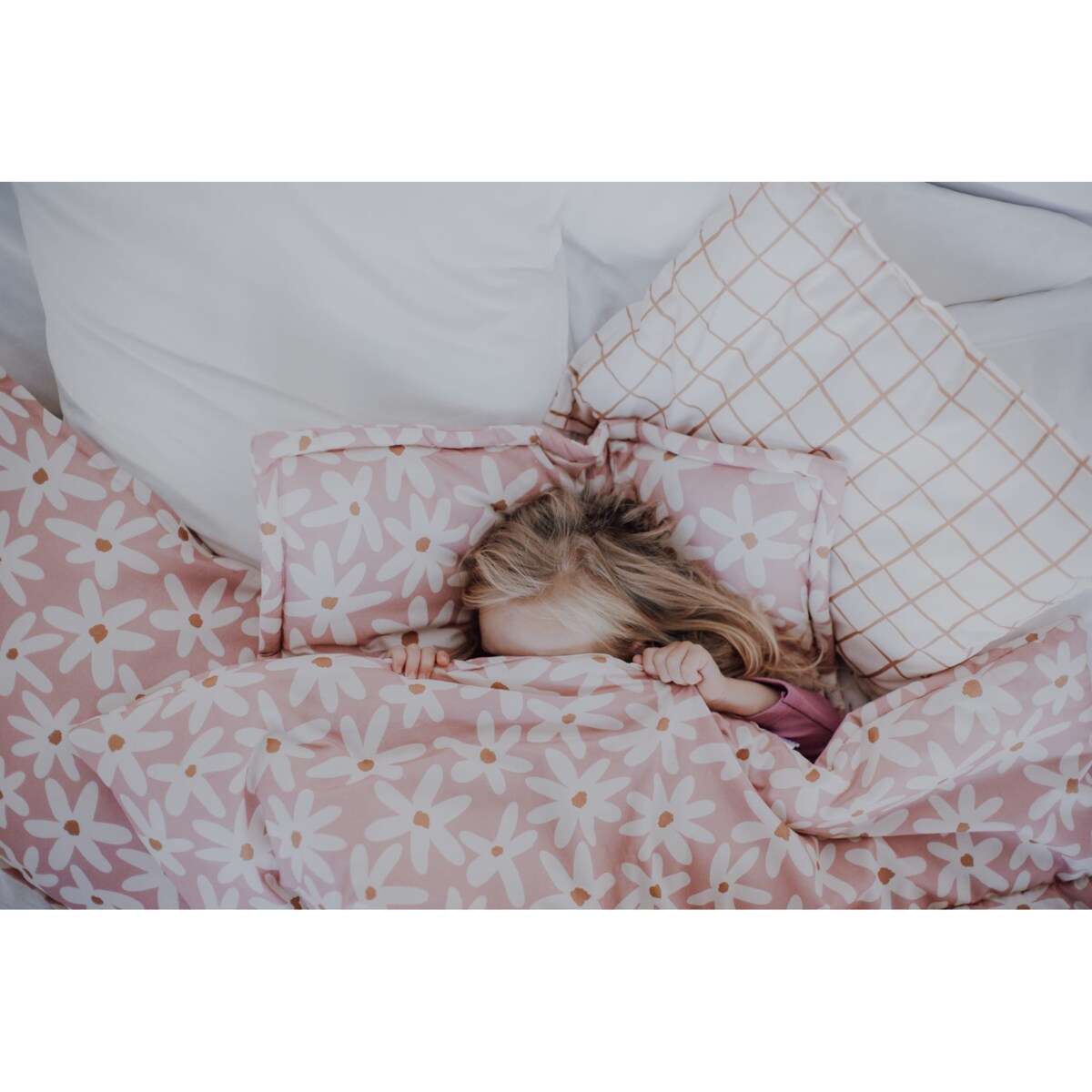 POŚCIEL BAWEŁNIANA Z WYPEŁNIENIEM BLUSH DAISIES - M