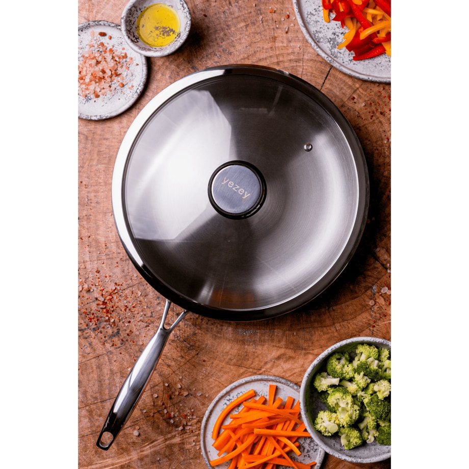 Profesjonalna patelnia stalowa Hikari 28 cm z pokrywką Na indukcje Na gaz Nierdzewna