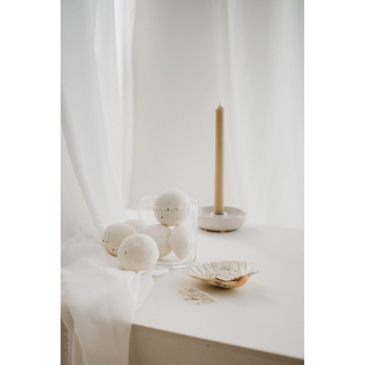 Relaksująca kula do kąpieli CALM LAVENDER Relaxing Bath bomb