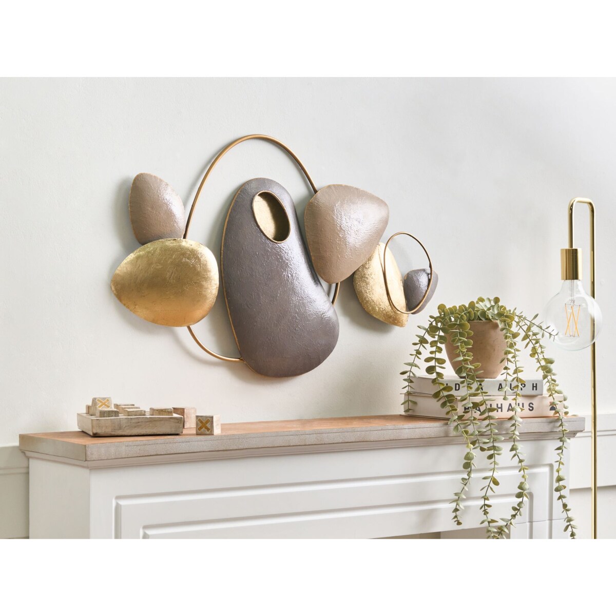 Dekoracja ścienna CLANE Metal 46 cm Złoty