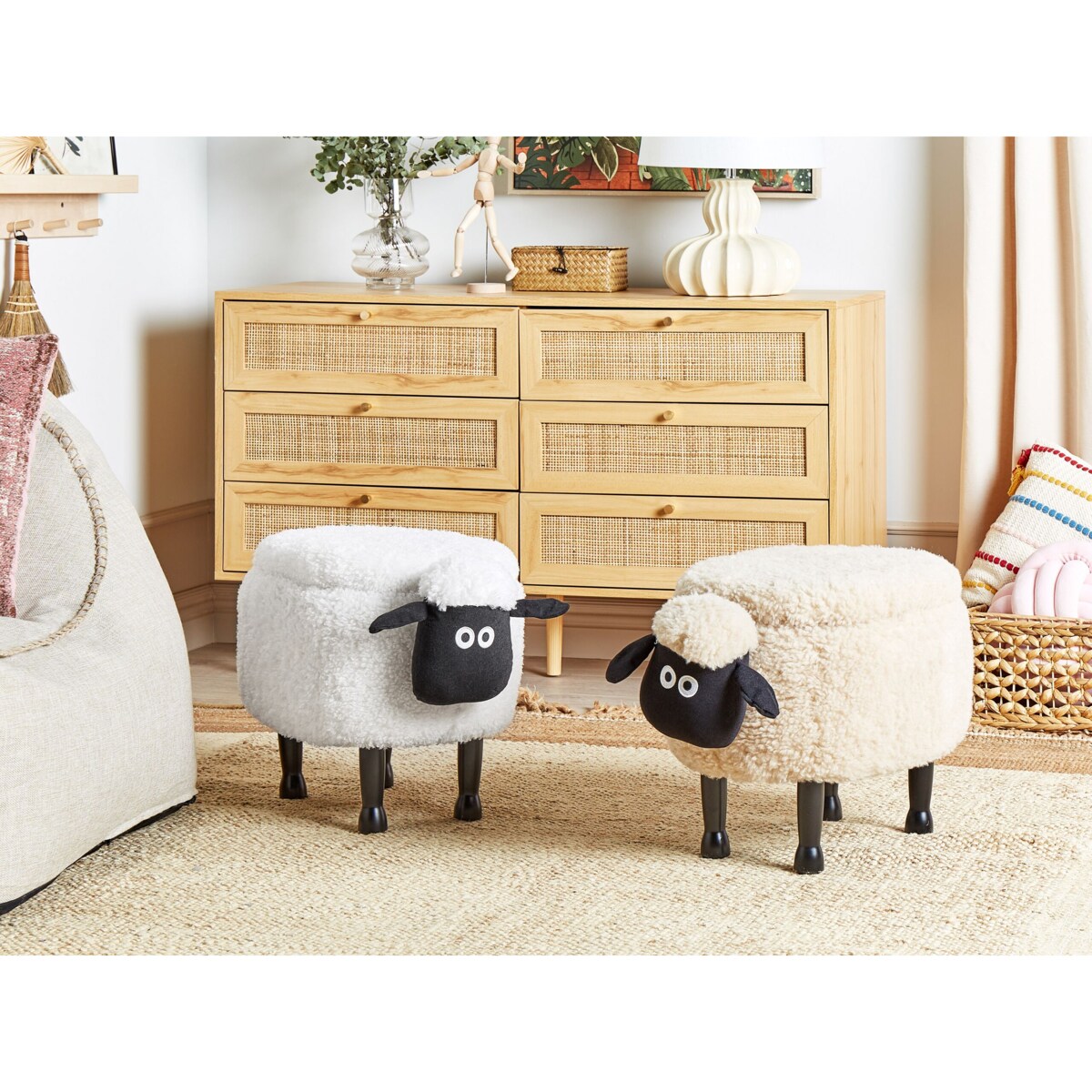 Pufa zwierzak ze schowkiem SHEEP Biały Baranek