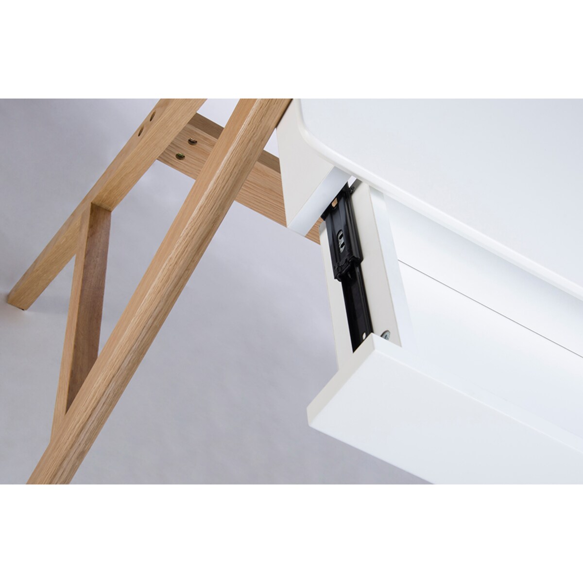 Biurko RIVA (Scandic) białe - blat MDF, podstawa dębowa