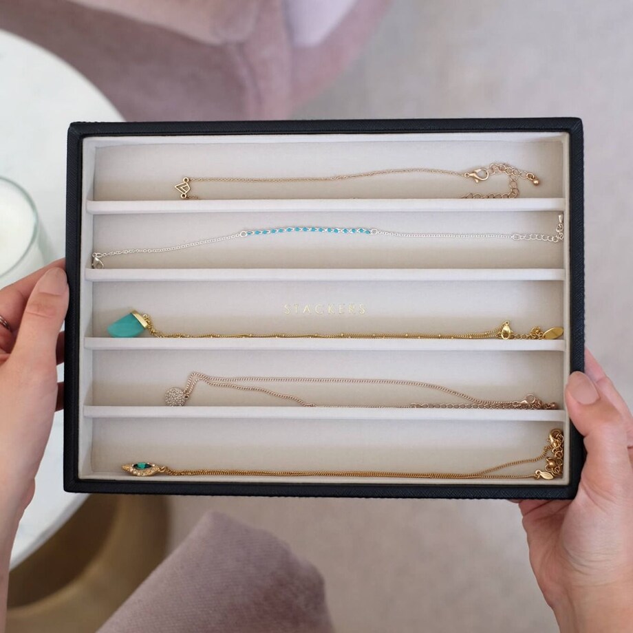 Szkatułka na biżuterię Stackers pięciokomorowa classic czarna velvet