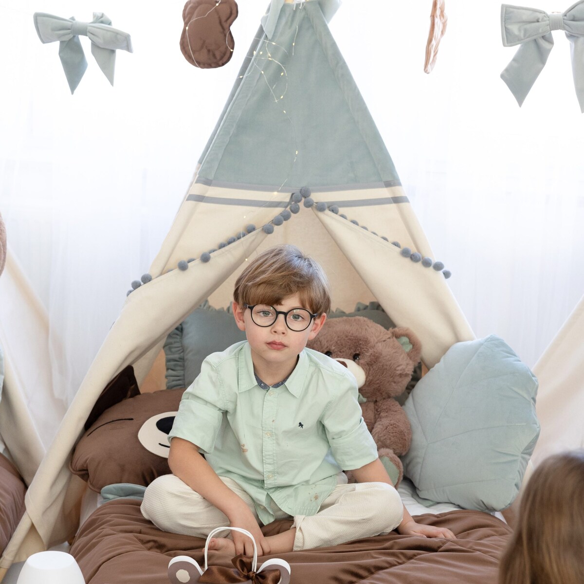 Poduszka miś - duża poducha velvet ciemny brąz