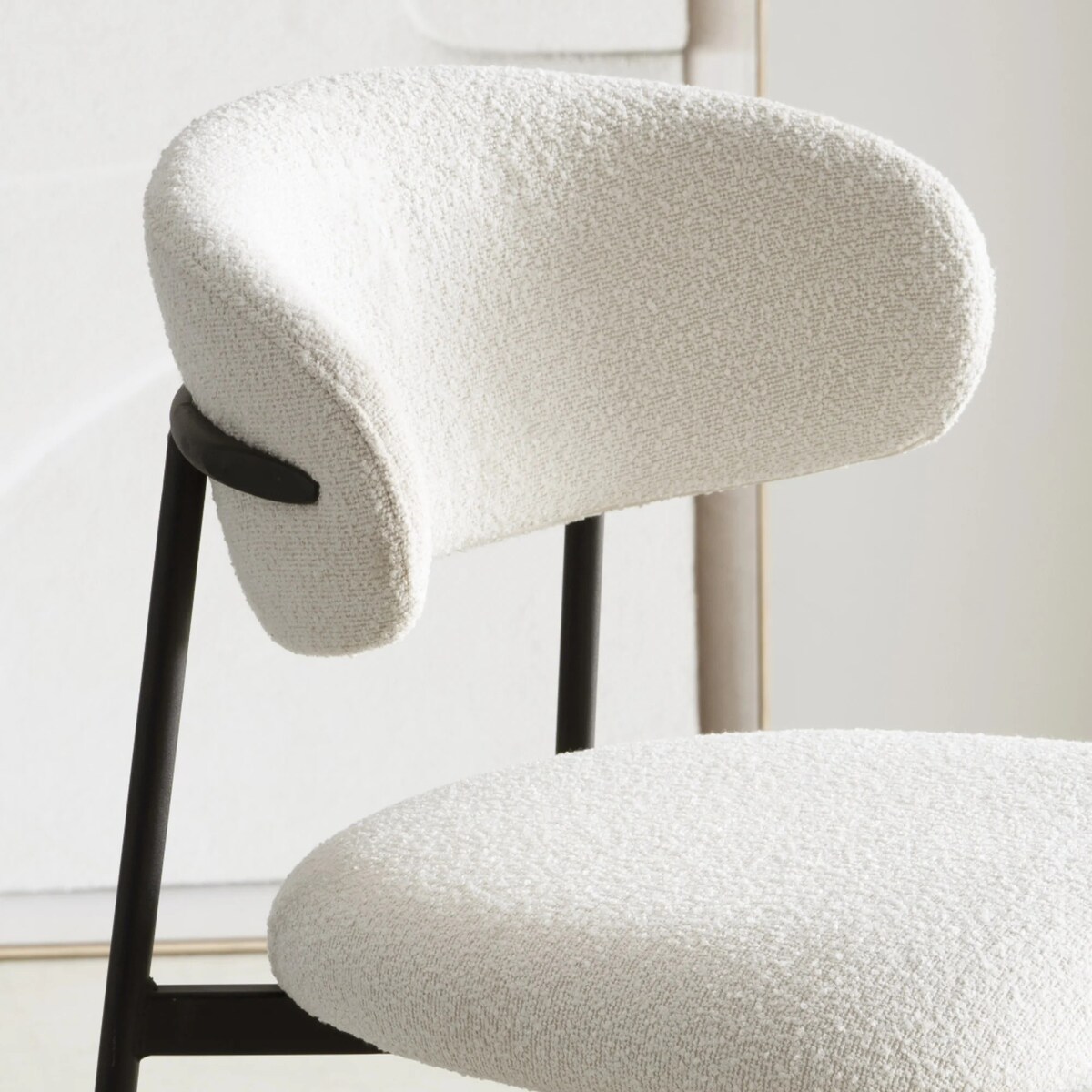 Hoker krzesło barowe kremowe bouclé Fasano