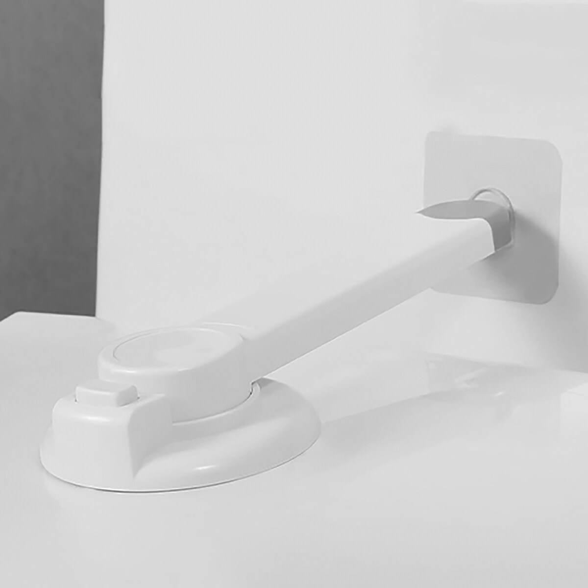 zabezpieczenie toalety przed dziećmi, blokada deski toaletowej sipo